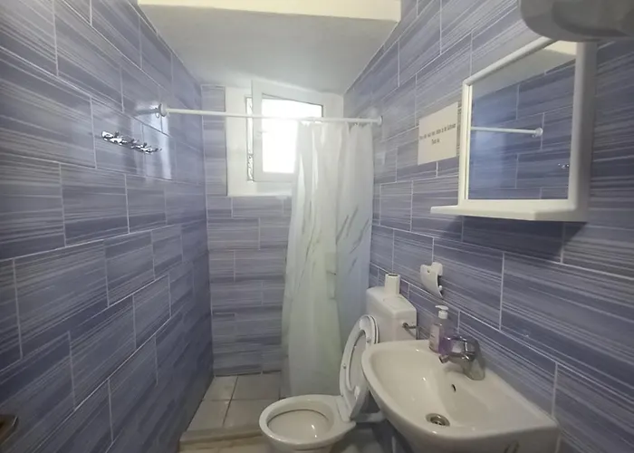 Πανσιόν Dada *